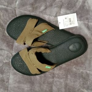 Sanuk Yoga Mat Capri Sandals